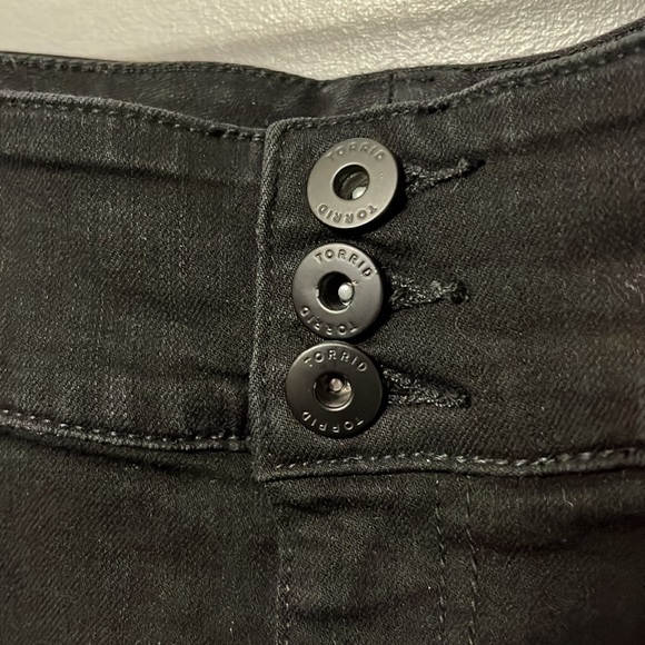 Torrid Black Denim Jeans Size 22 - Picture 4 of 4
